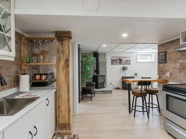 35 Cedartree Ln, Kawartha Lakes, ON K0M 1A0