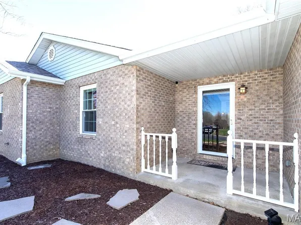 320 Harvest St, Millstadt, IL 62260