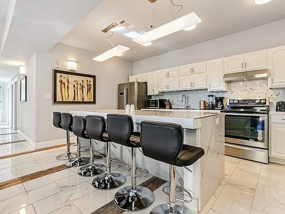 4th image of 1524 Baronne St #Id1269239p