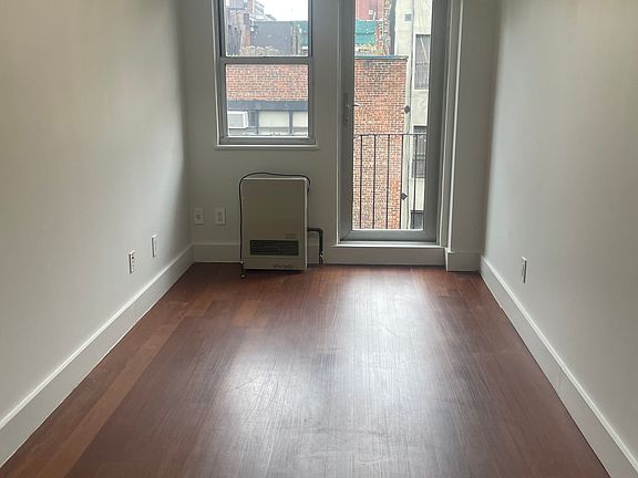 4th image of 349 E 10th St APT 5R