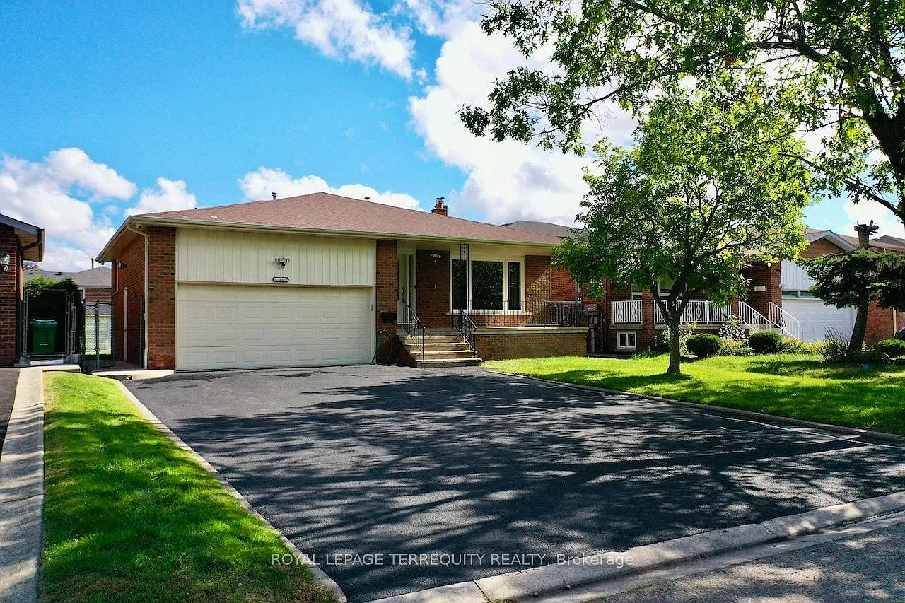 4 bed, $3,300 — Photo 1