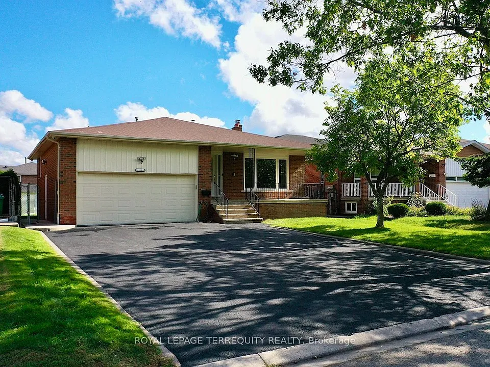 13 Milford Cres #UPPER LEVEL