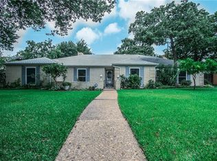 1509 Green Oaks Dr, Irving, TX 75061