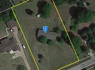 2512 Pinestraw Ln, Elgin, SC 29045