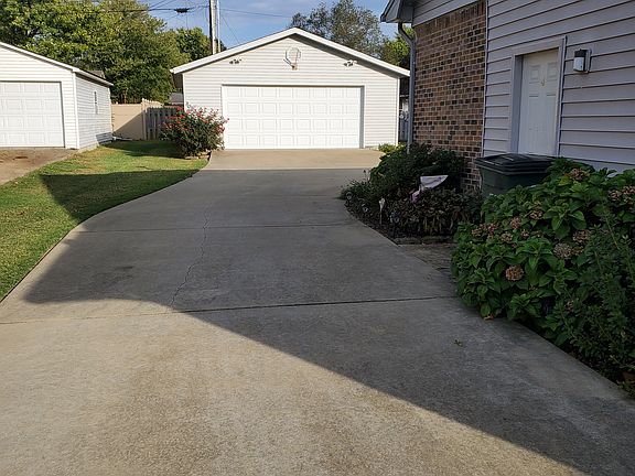 5th image of 1408 Pleasant Valley Ave