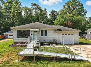 23235 Mildred Ave, North Olmsted, OH