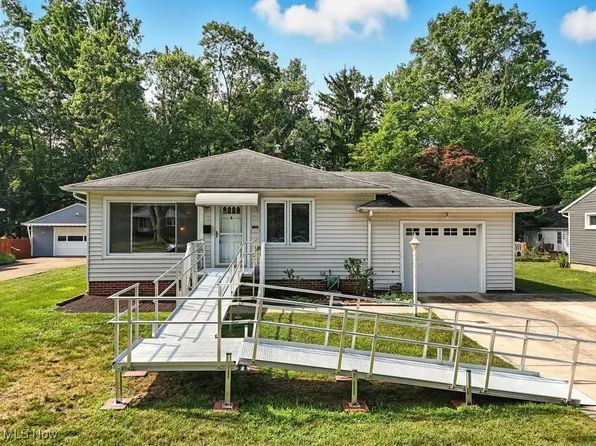 23235 Mildred Ave, North Olmsted, OH 44070