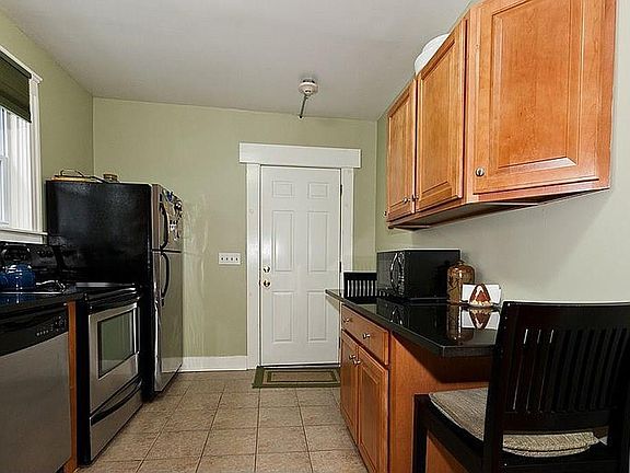 4th image of 114 S Angell St APT 5