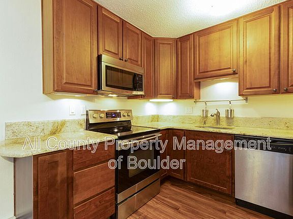 4th image of 3055 Corona Trl APT 102