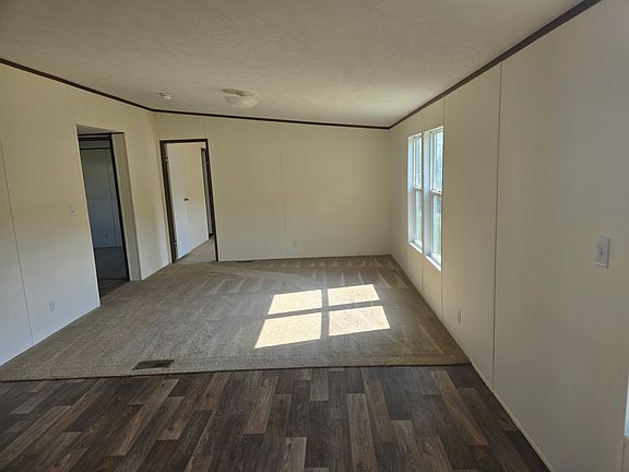 2nd image of 104 Wade Place Rd
