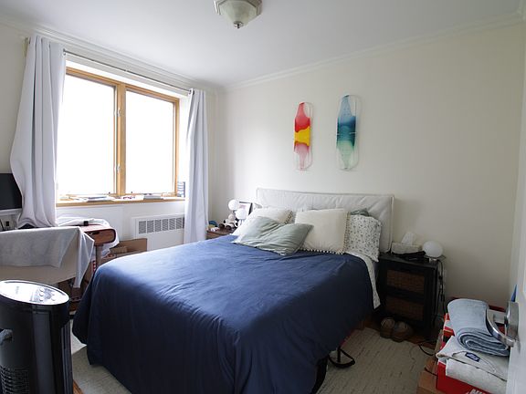 5th image of 420 E 11th St APT 3A