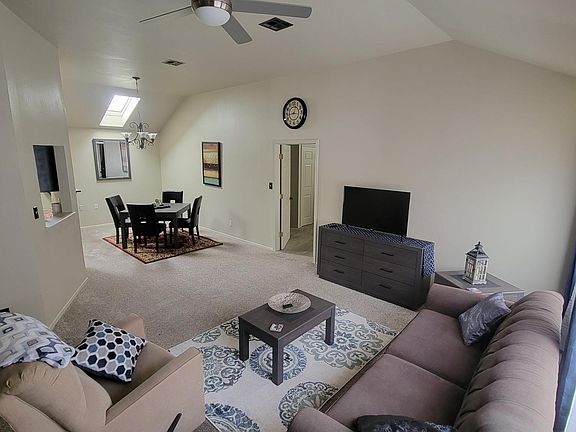 4th image of 2261 La Paloma Dr