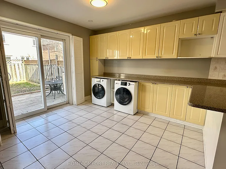 29 Sophia Rd #MAIN FL — Photo 8