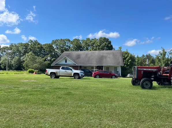 623 Bufkin Rd, McLain, MS 39456