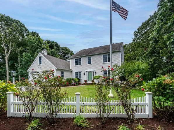 93 Avon Road, Yarmouth Port, MA 02675