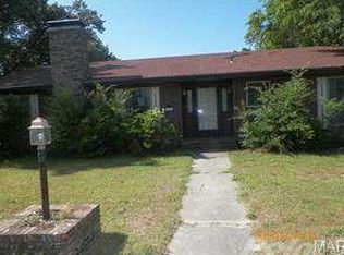 401 Shady Ln, Sikeston, MO 63801
