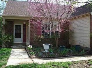 5607 Prince Woods Cir, Indianapolis, IN
