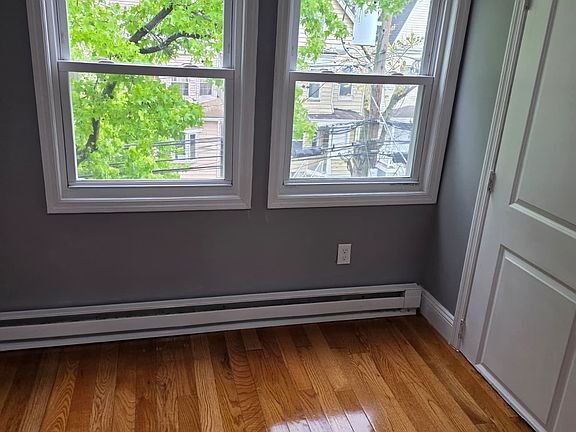 2nd image of 733 S 15th St Floor 3