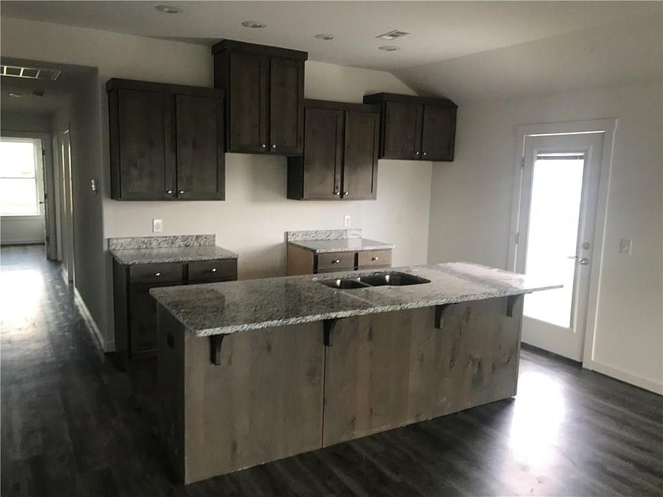 2nd image of 23110 A&b W Loren Dr