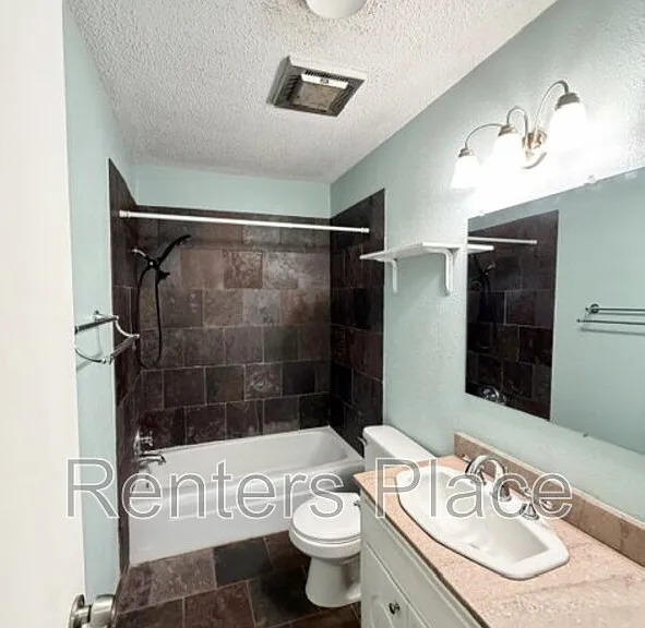 2418 E 59th Ct #4 — Photo 10