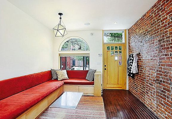 3rd image of 365A 14th St