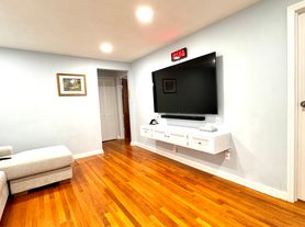2209 Center Ave, Fort Lee, NJ