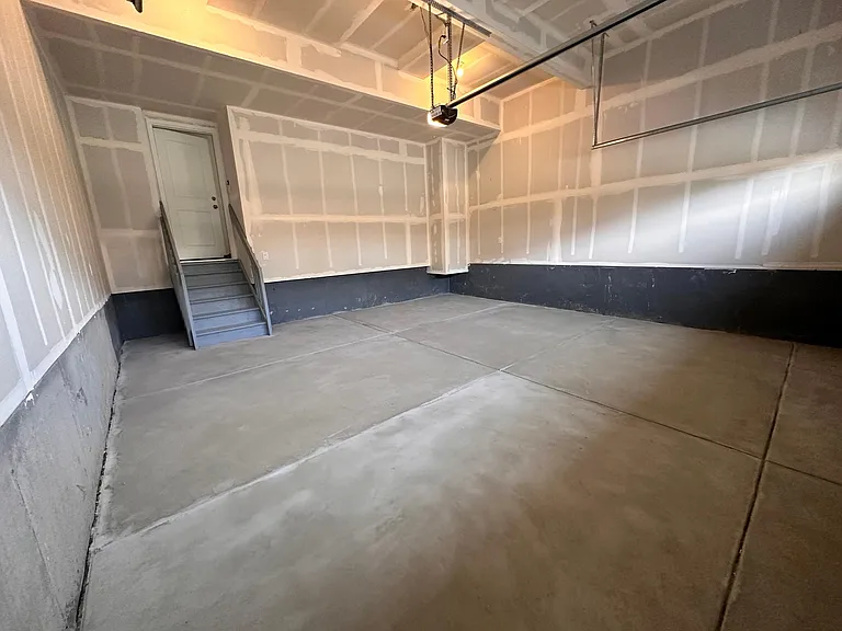 9011 Winding Glen Ln — Photo 13