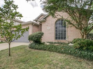5913 Ash Flat Dr, Fort Worth, TX 76131