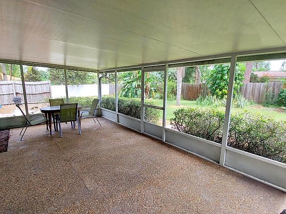 5th image of 3053 Pine Cove Pl