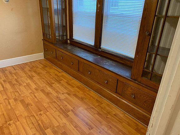 4th image of 4332 W 47th St