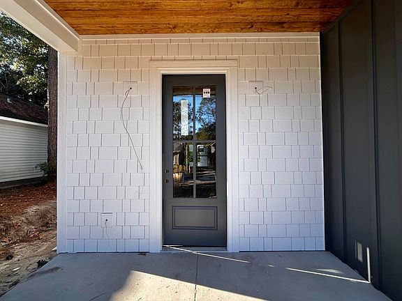 3rd image of 212 & 212a Charter Drive