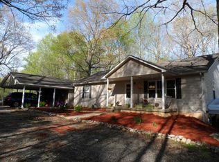 350 Stroud Rd, Cedar Hill, TN 37032