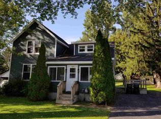 100 Elm St, Fairwater, WI 53931