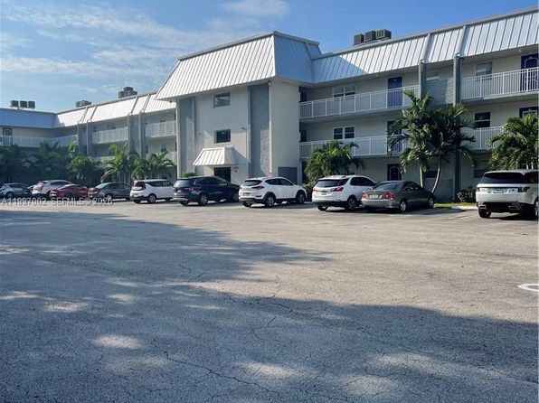 2980 Riverside Dr APT 125-3