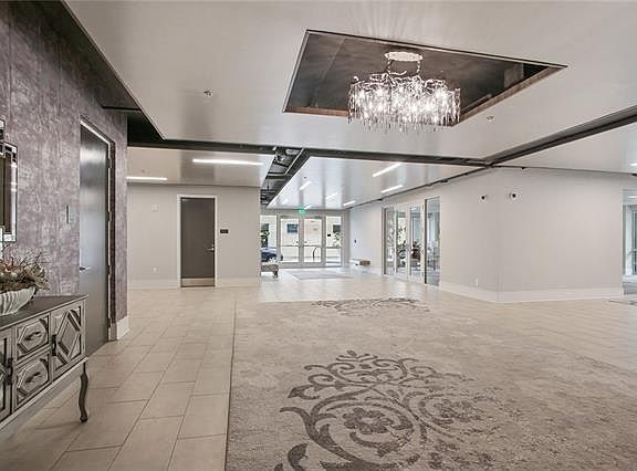 3rd image of 900 Bartholomew St #509