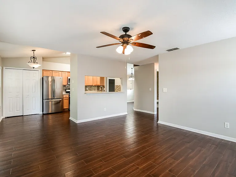 12131 Goldenstar Ln — Photo 9