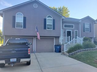 15705 E 2nd St S, Independence, MO 64050