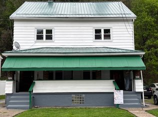 280 Bailies Run Rd, Creighton, PA 15030