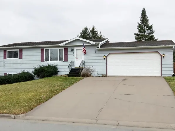 801 S 14th St, La Crescent, MN 55947