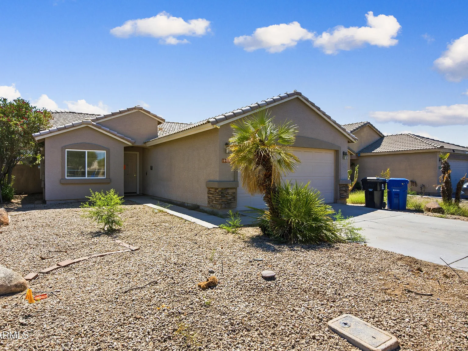 3 bed, 2.0 bath, 1385 sqft, $1,795 — Photo 1