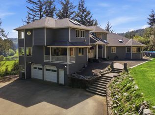 95037 Haynes Way Ln, North Bend, OR 97459