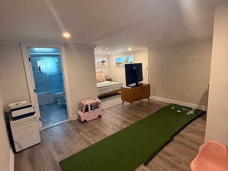 19 Lorraine Dr — Photo 14