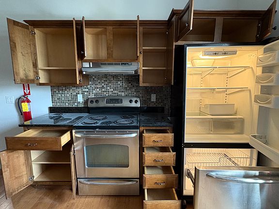 5th image of 138 Court St #2