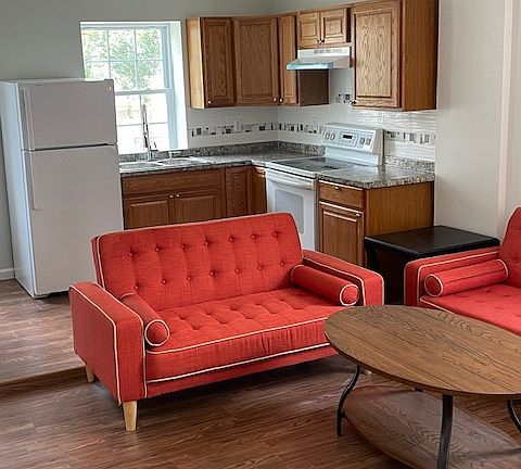 4th image of 830 W 3rd St Floor 2