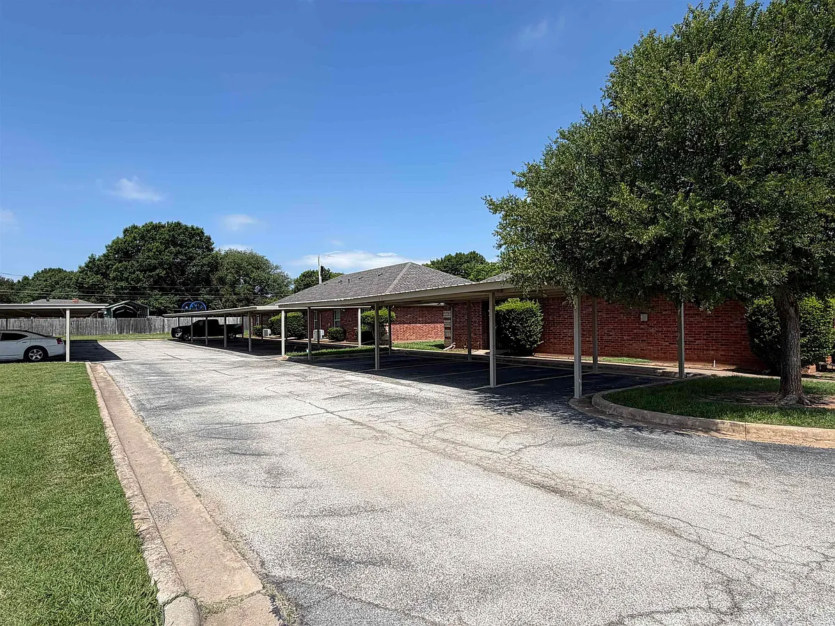 Building Photo - 4701 Wyoming Ave