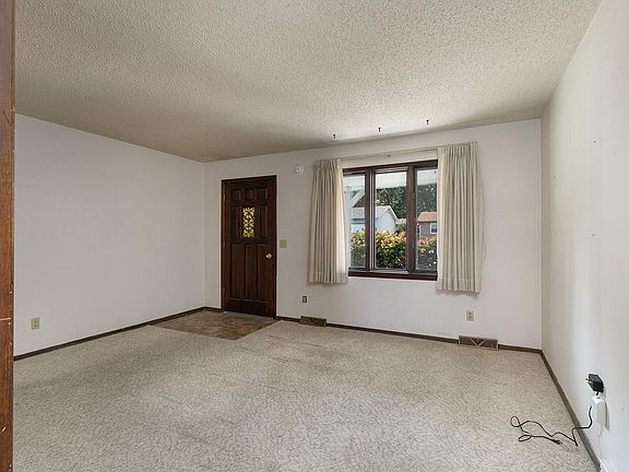 5th image of 919 W Morningside Street