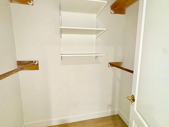5th image of 1937 Pelham Ave APT 1
