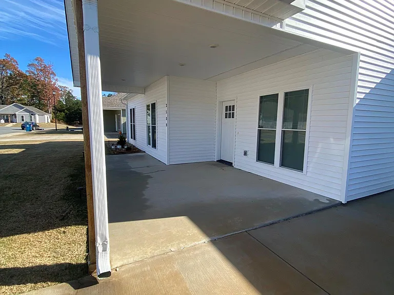 2508 Garden Bend Dr — Photo 2