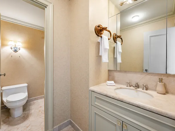 936 5th Avenue image 30 of 35