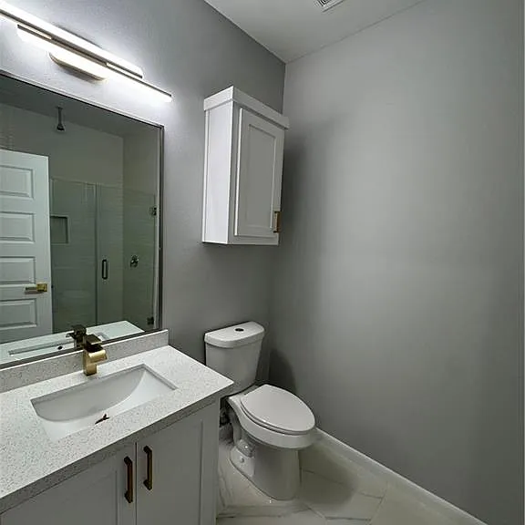 5600 Northwestern Ave #1 — Photo 9